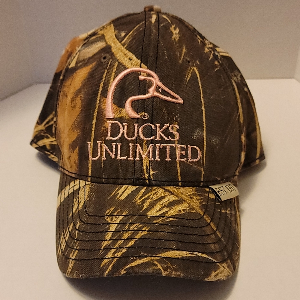 Ducks Unlimited Baseball Hat Cap Strap Back Womens Camo Pink Logo Adjustable